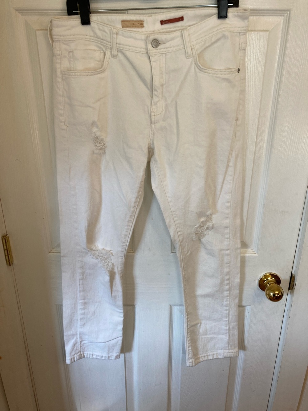 Pilcro Cream-Label Off  White Distressed Denim Jeans